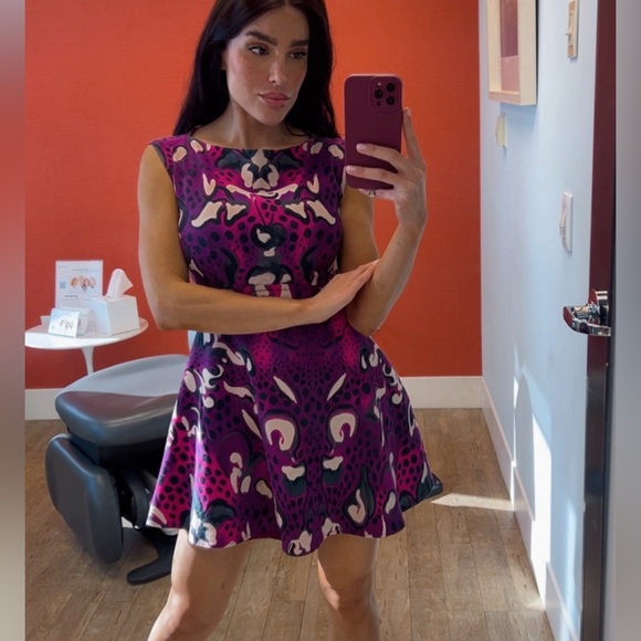 FRENCH CONNECTION VIBRANT PINK FLORAL DRESS : SIZE US 4 - Picture 8 of 8